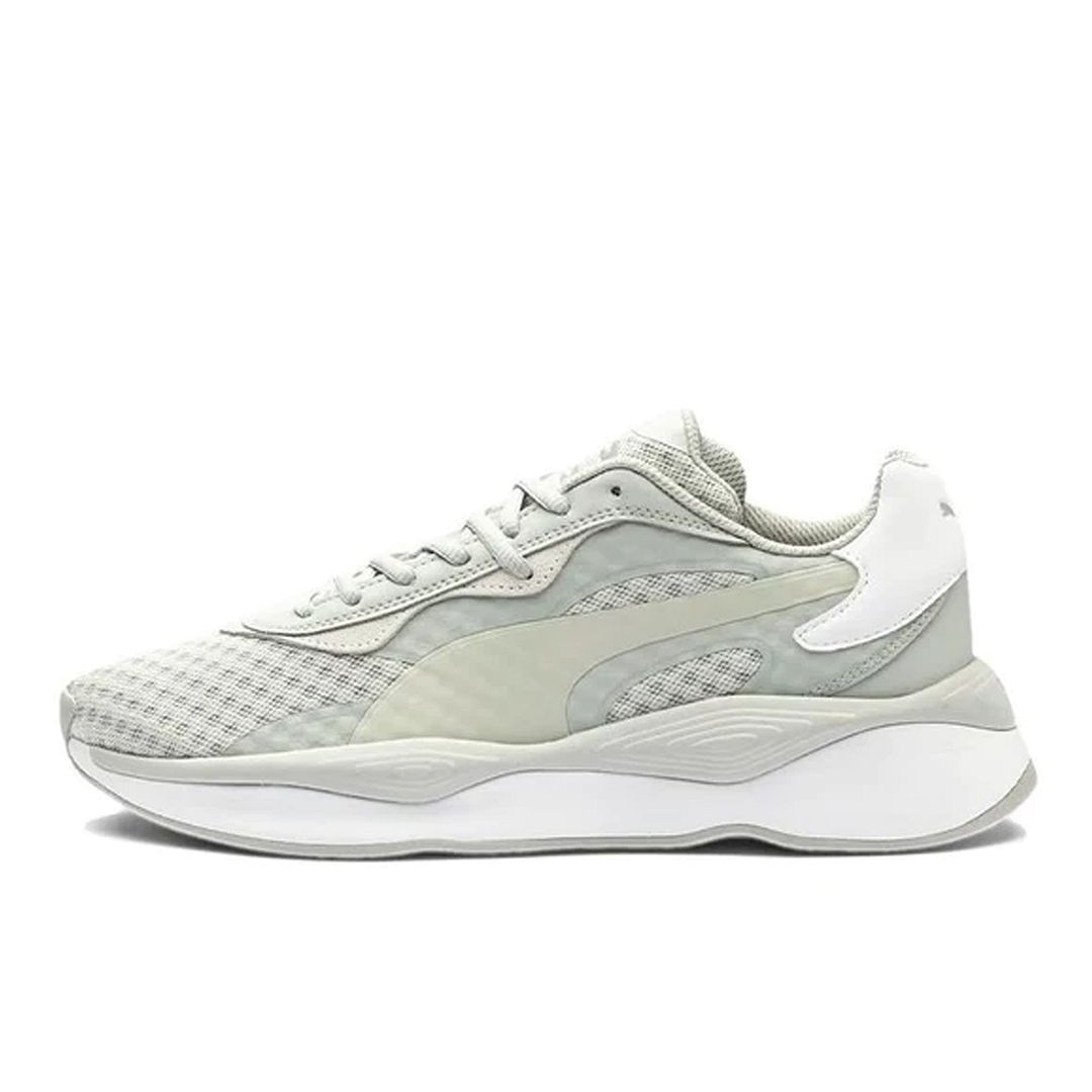 Leichte Low-Top Sneaker mit Mesh-Einsätzen