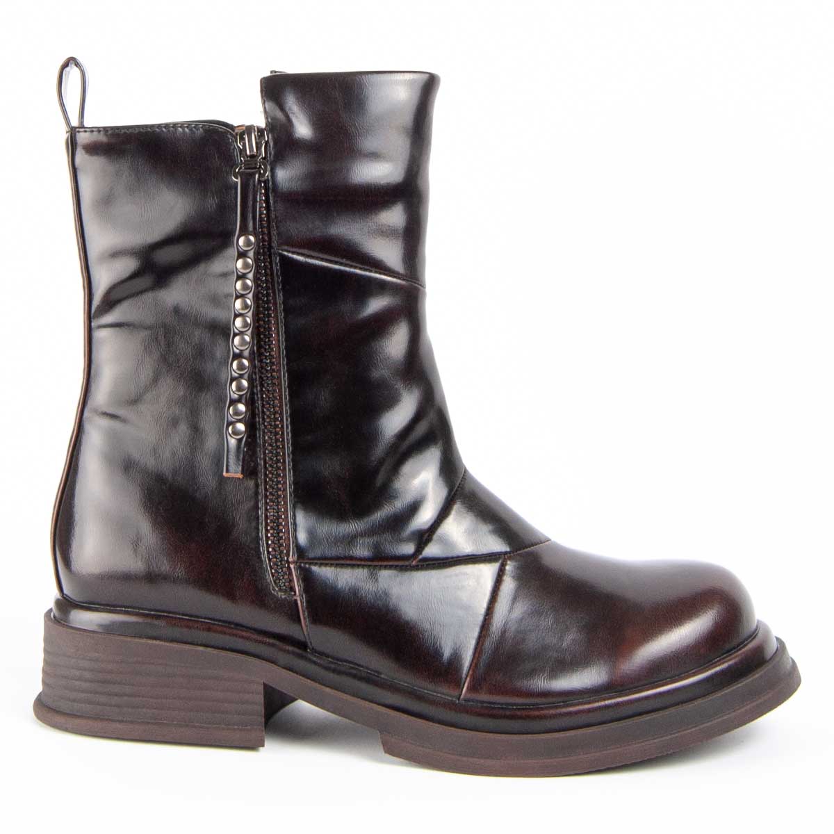 Brauner Knöchelhoher Lackleder Stiefel