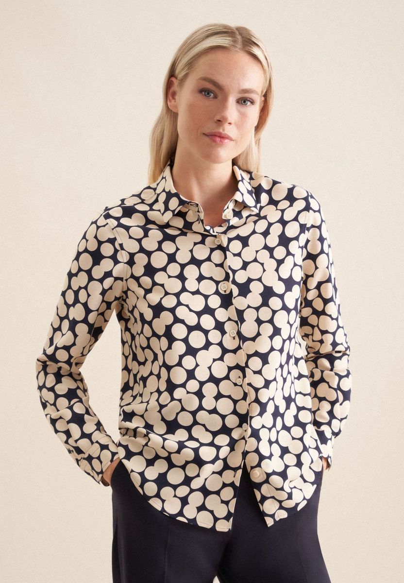 Klassisch geschnittene Bluse mit Polka Dots
