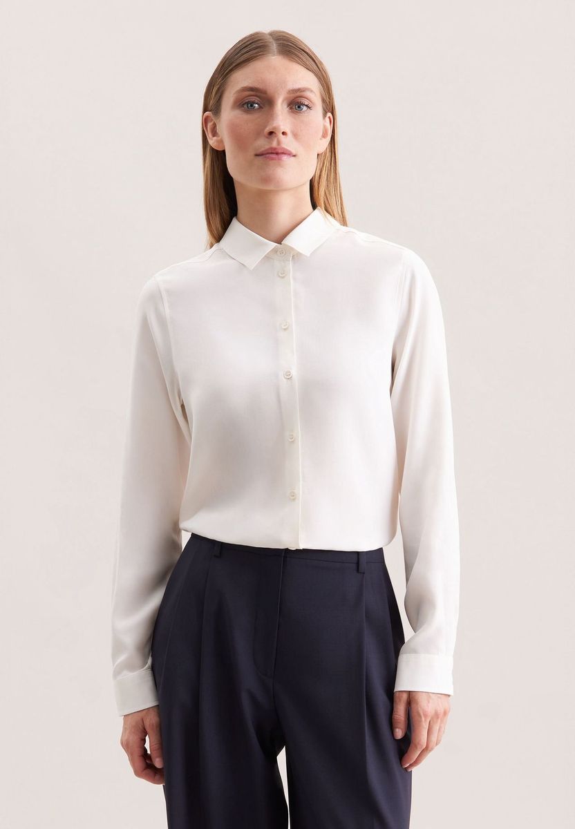 Klassisches Langarm-Hemd mit Knopfleiste