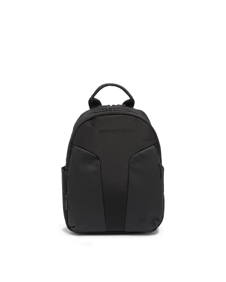 Minimalistischer schwarzer Nylonrucksack