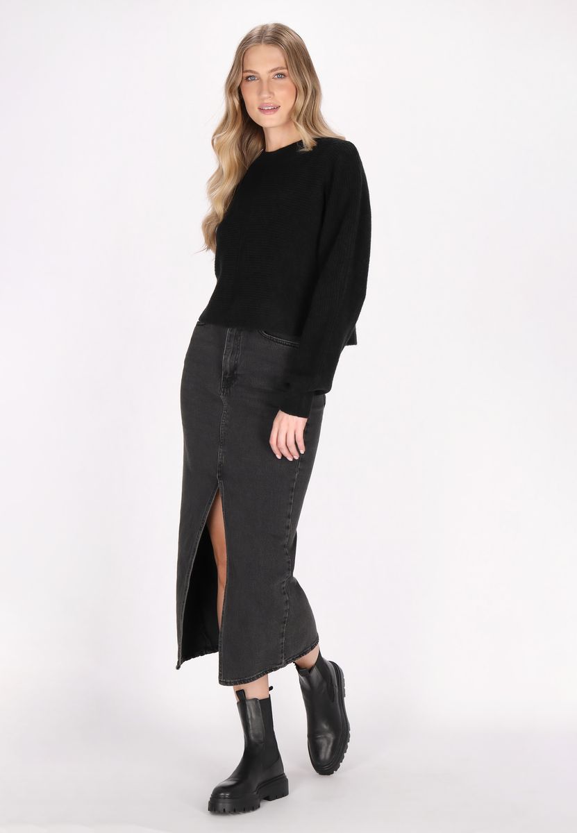 Gerippter Crop-Pullover mit Rundhalsausschnitt