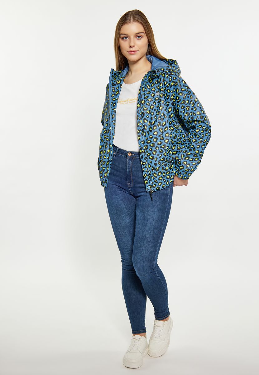 Auffälliger Regenmantel mit Leopardenmuster