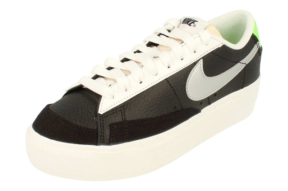 Plateau Low-Top Sneaker