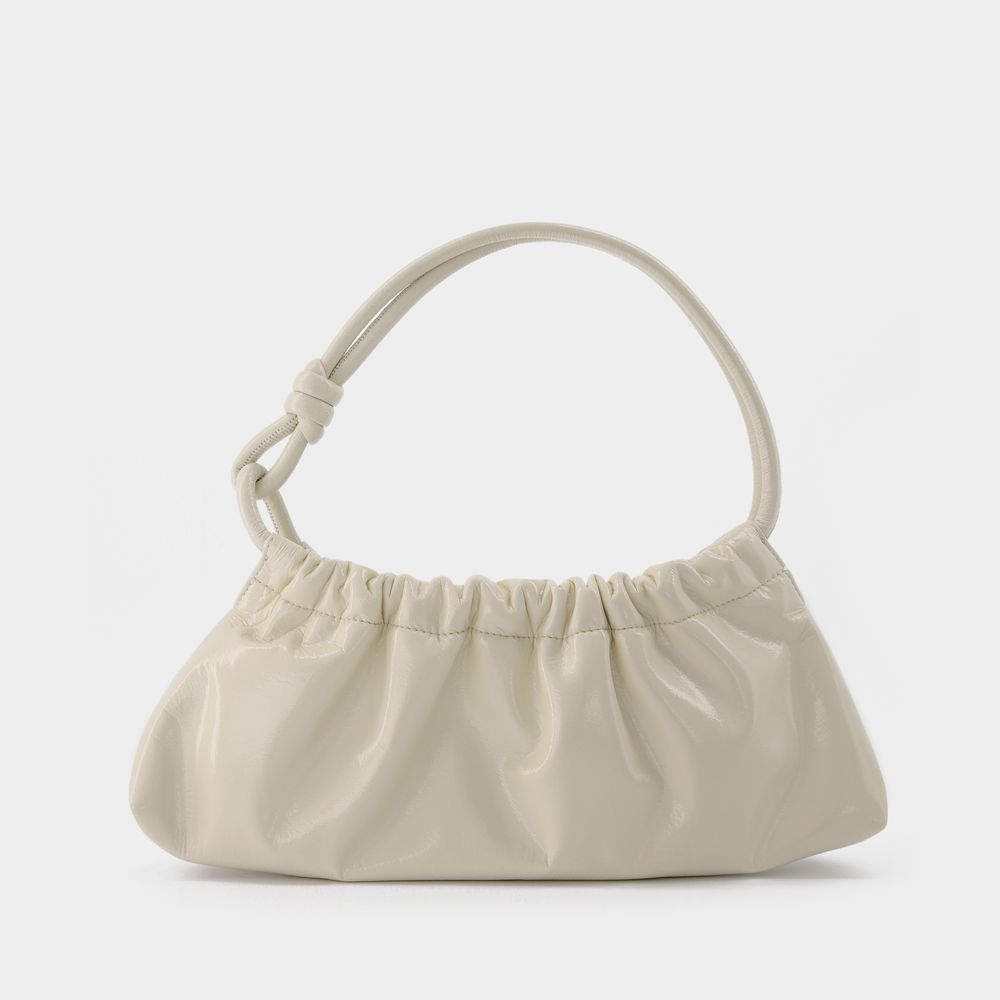 Creme Schultertasche aus veganem Leder