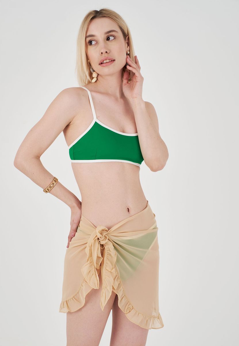 Kurzer Strandsarong mit Rüschenbesatz