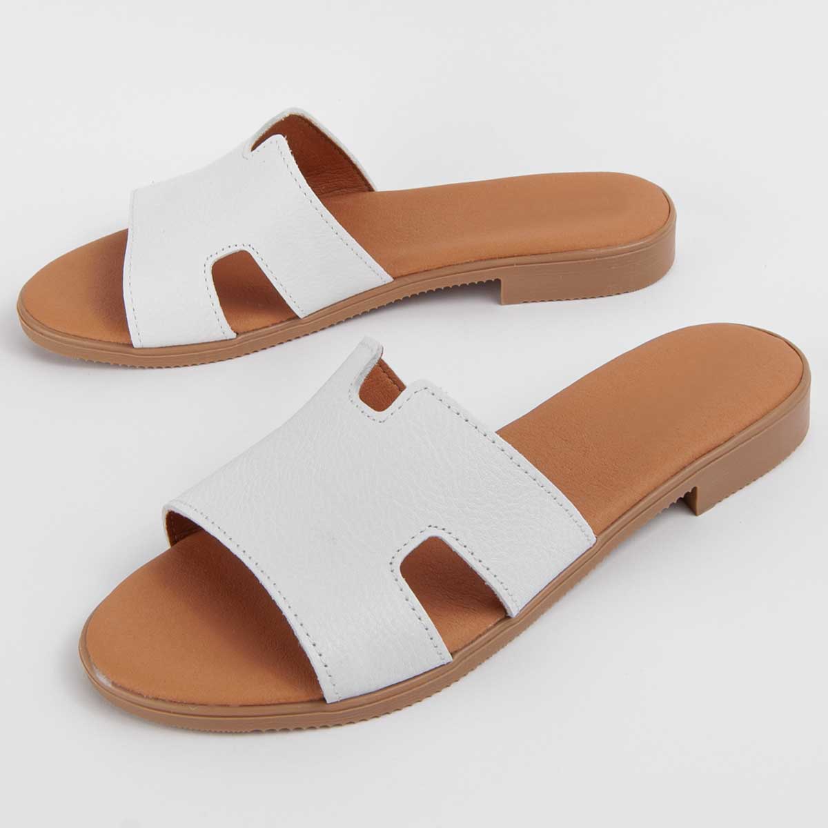 Weiße H-förmige Ledersandalen