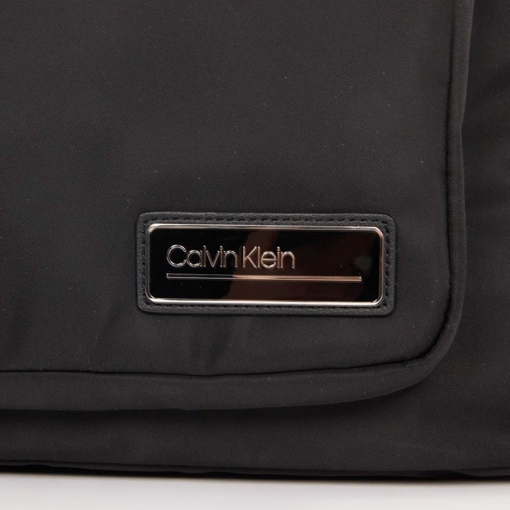 Laptop-Tasche mit Fronttasche