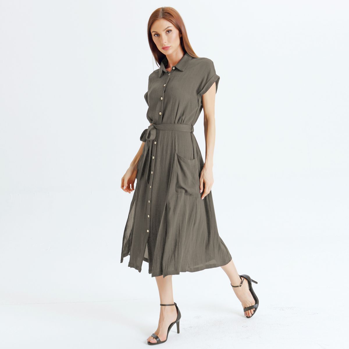 Geschlitztes Midi-Hemdkleid mit Gürtel