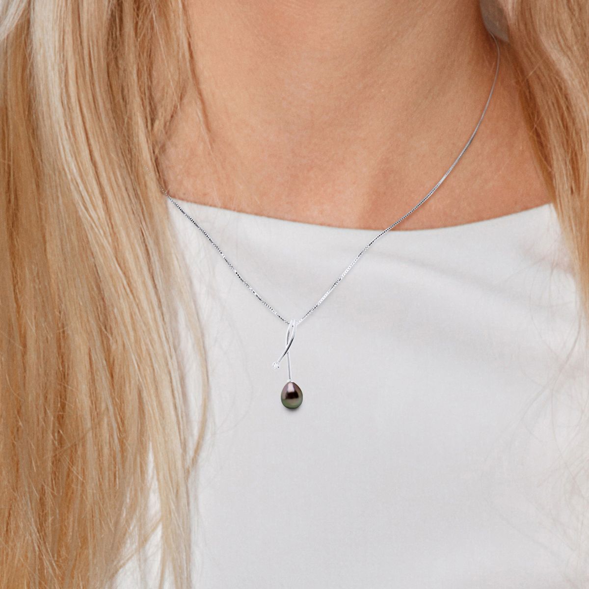 Anhänger mit Tahitiperle und Diamant