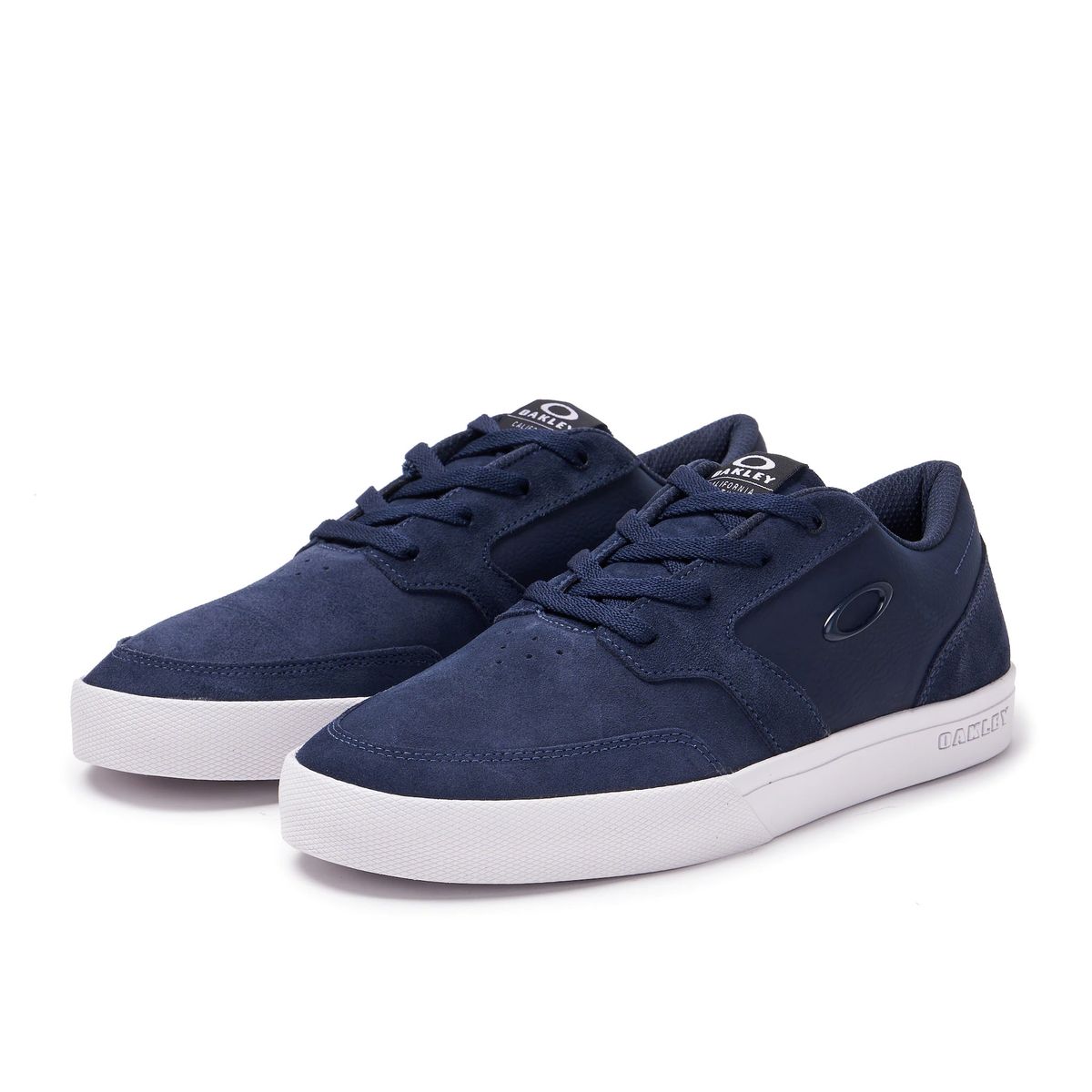 Flache Leder- und Wildledersneaker