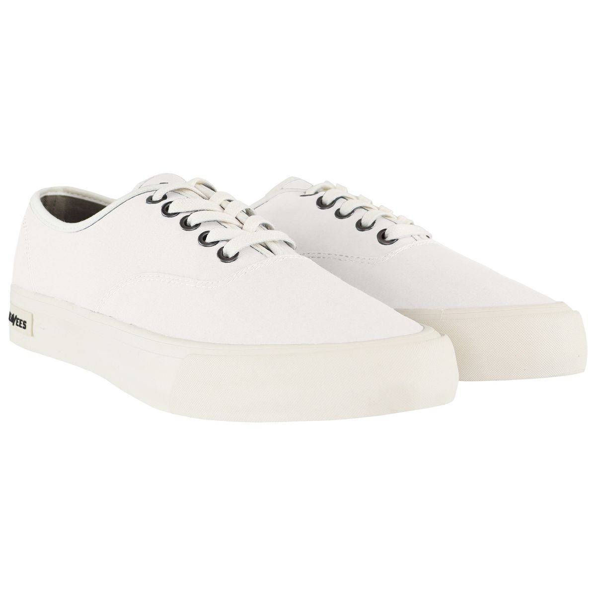Klassische Low-Top Plimsolls aus Canvas