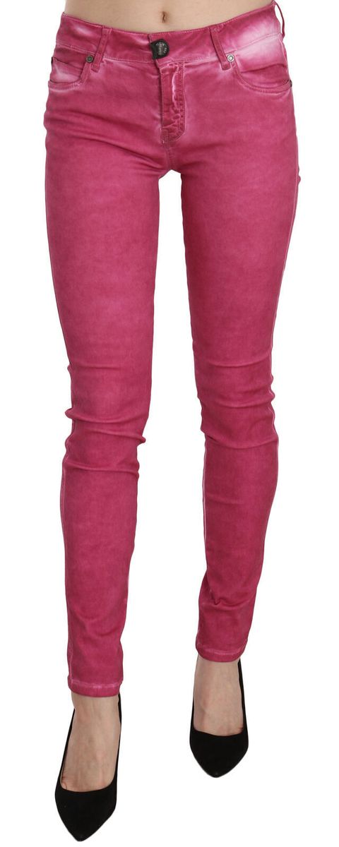 Mittelhohe schmale Samthose