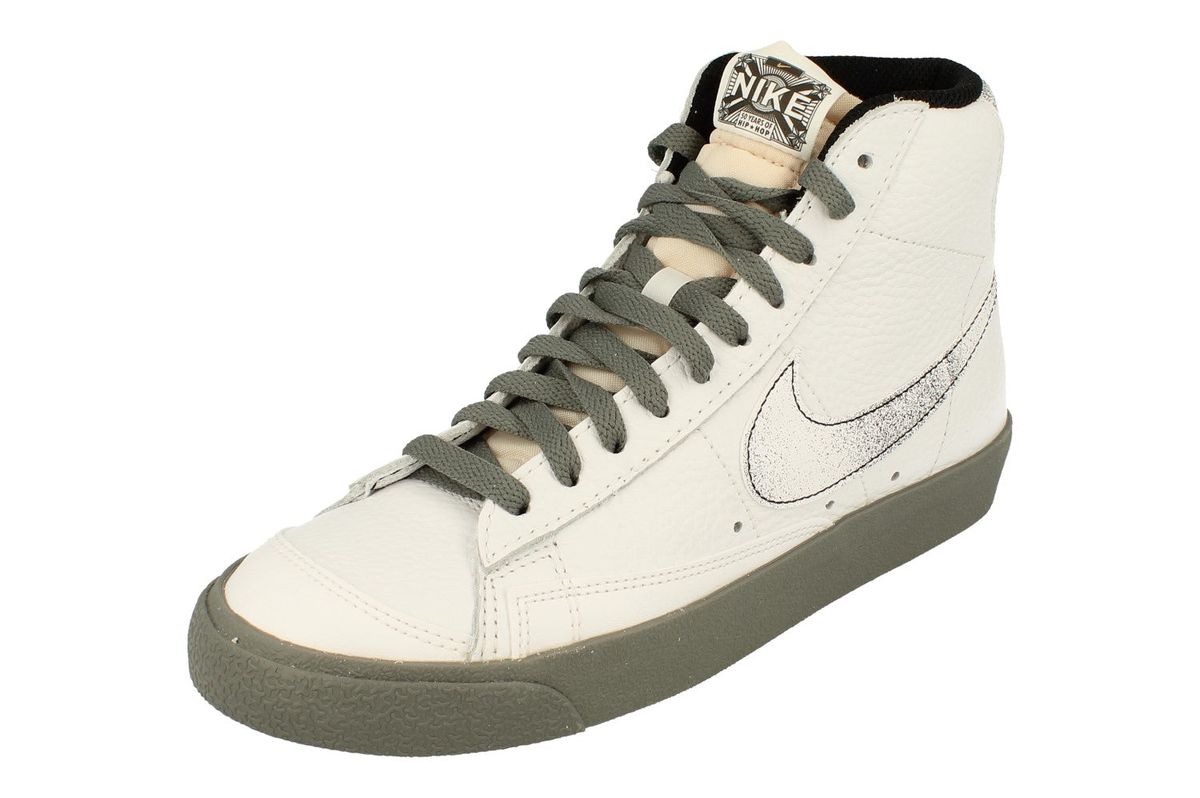 Klassischer Leder High-Top Sneaker
