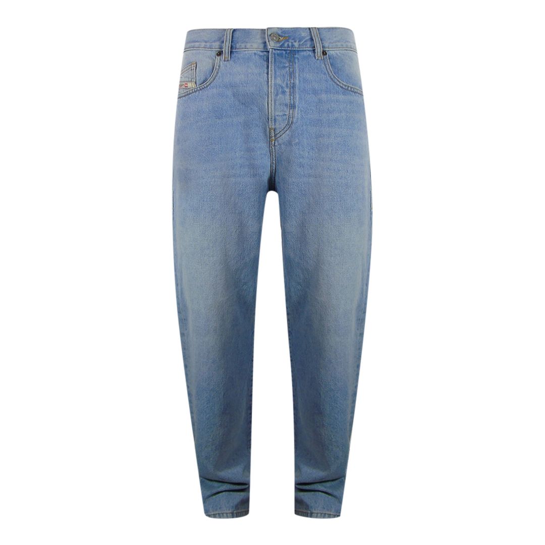Jeans in lockerer Passform mit heller Waschung