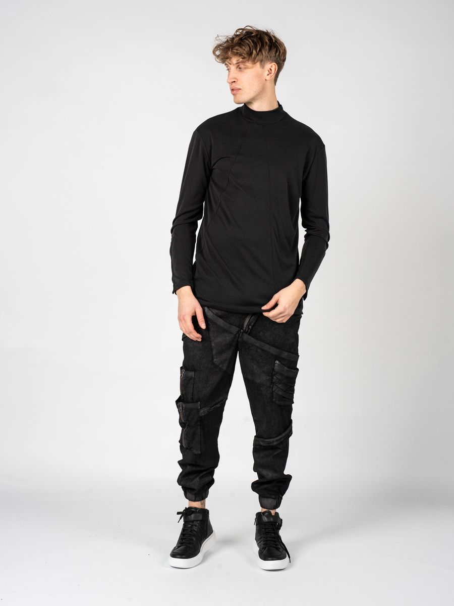 Langarmshirt mit Stehkragen und Ziernähten