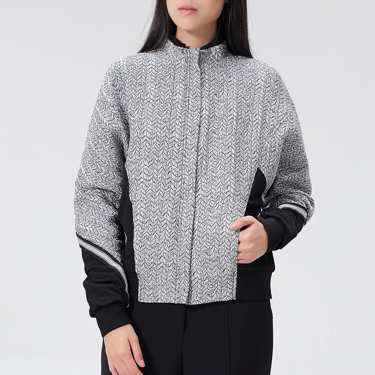 Bi-Material Jacquard Kurzjacke