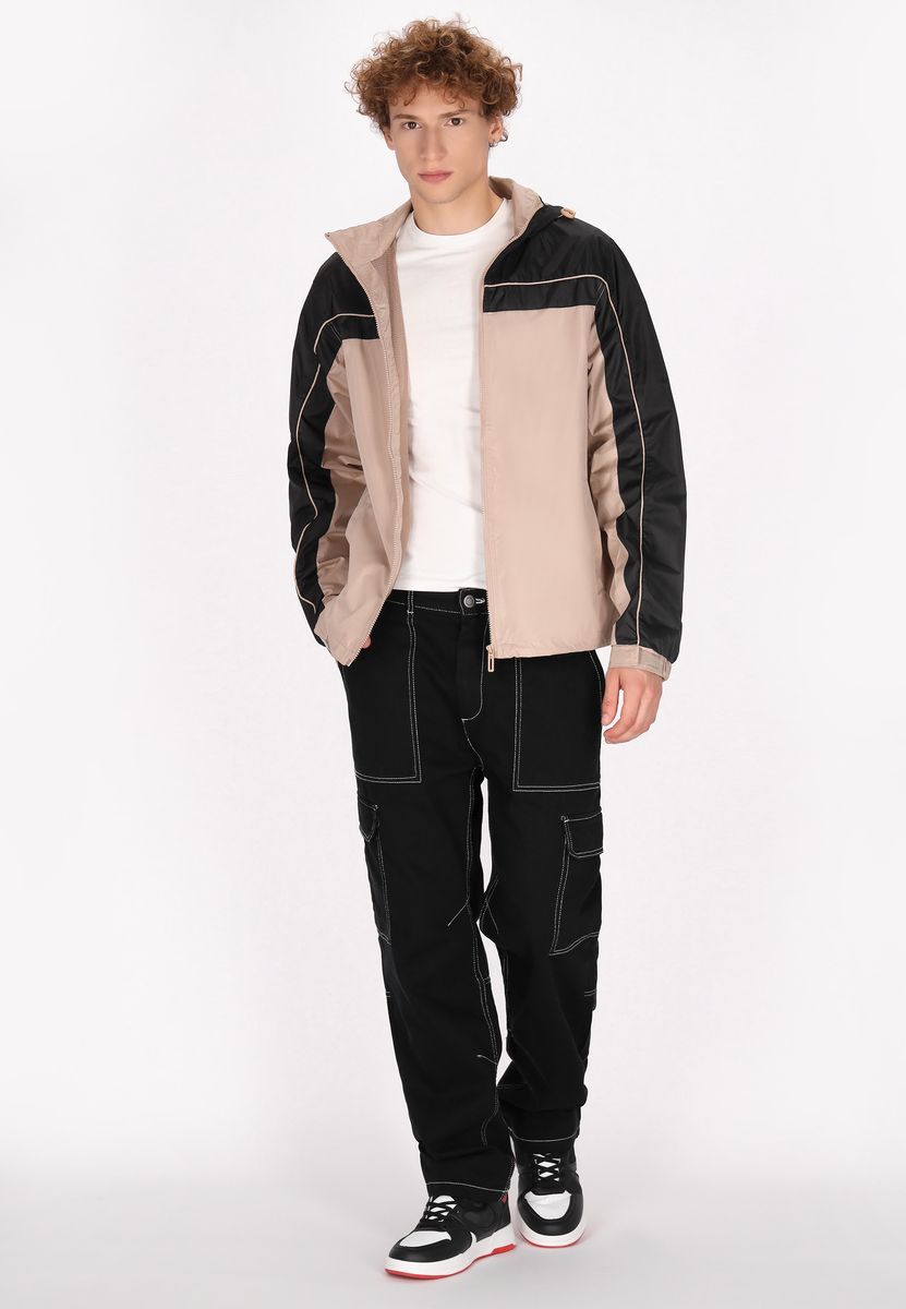Kapuzen-Windbreaker mit Kontrasteinsätzen