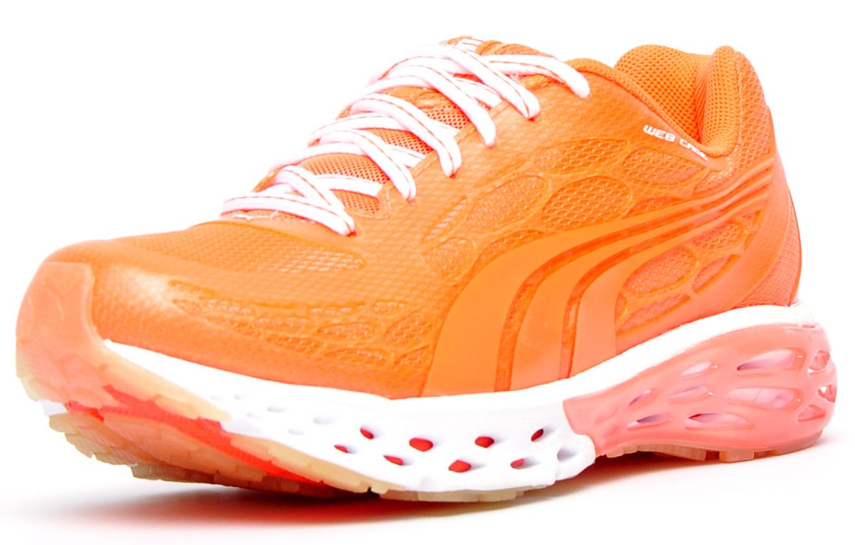 Atmungsaktive Laufschuhe mit Web-Struktur