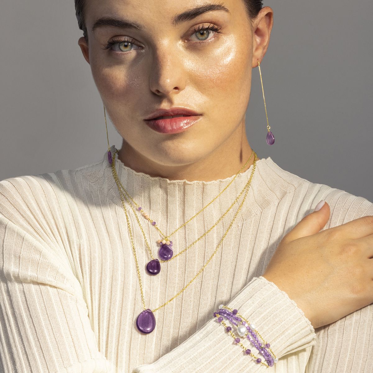 Perlenarmband mit Amethyst und Perlen