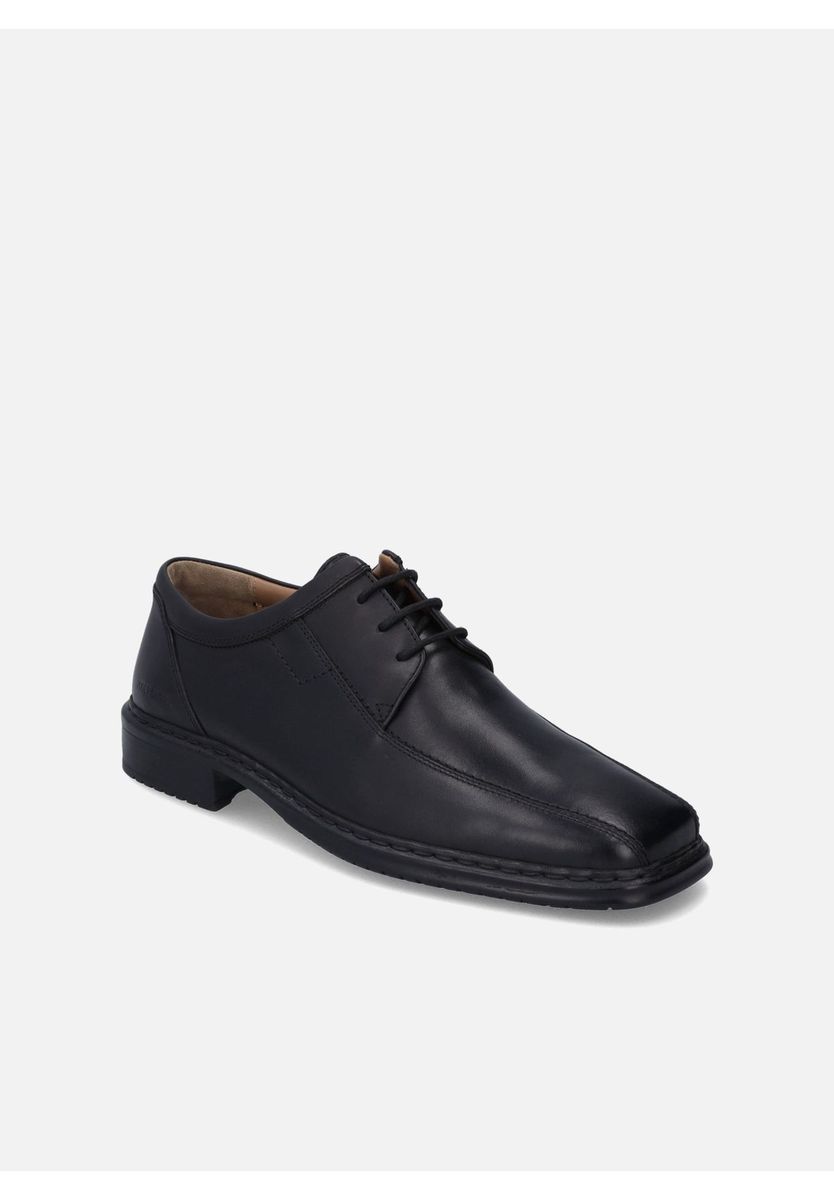 Klassischer Leder-Schuh mit weiter Passform