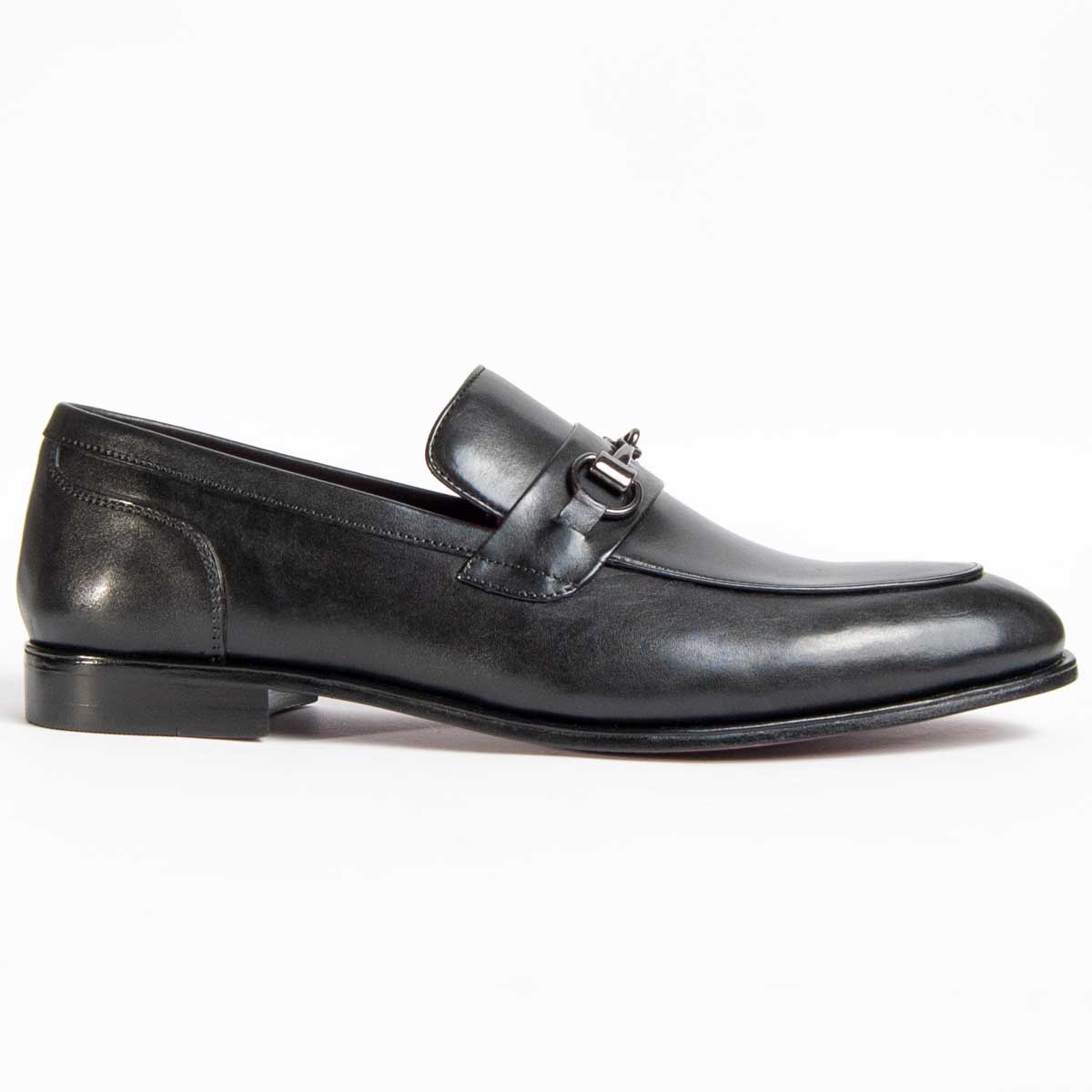 Schwarzer Leder-Slipper mit Trense