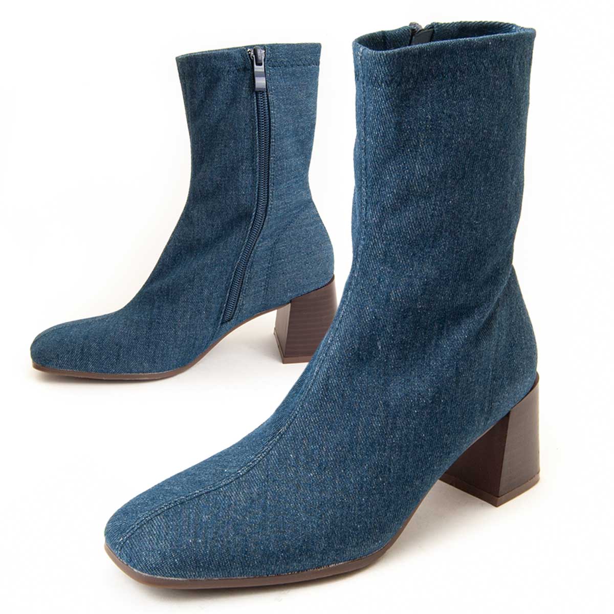 Stiefeletten aus Denim mit Blockabsatz