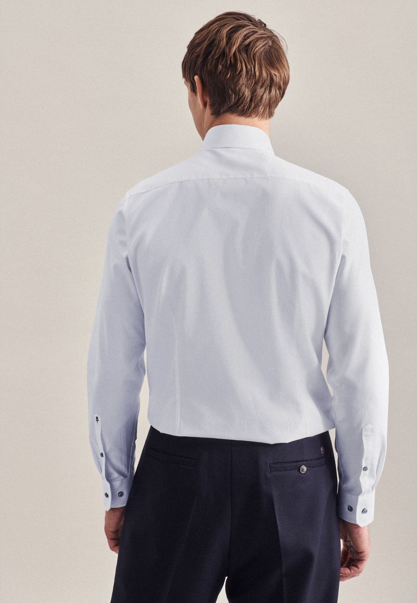 Slim Fit Business Hemd Haifischkragen
