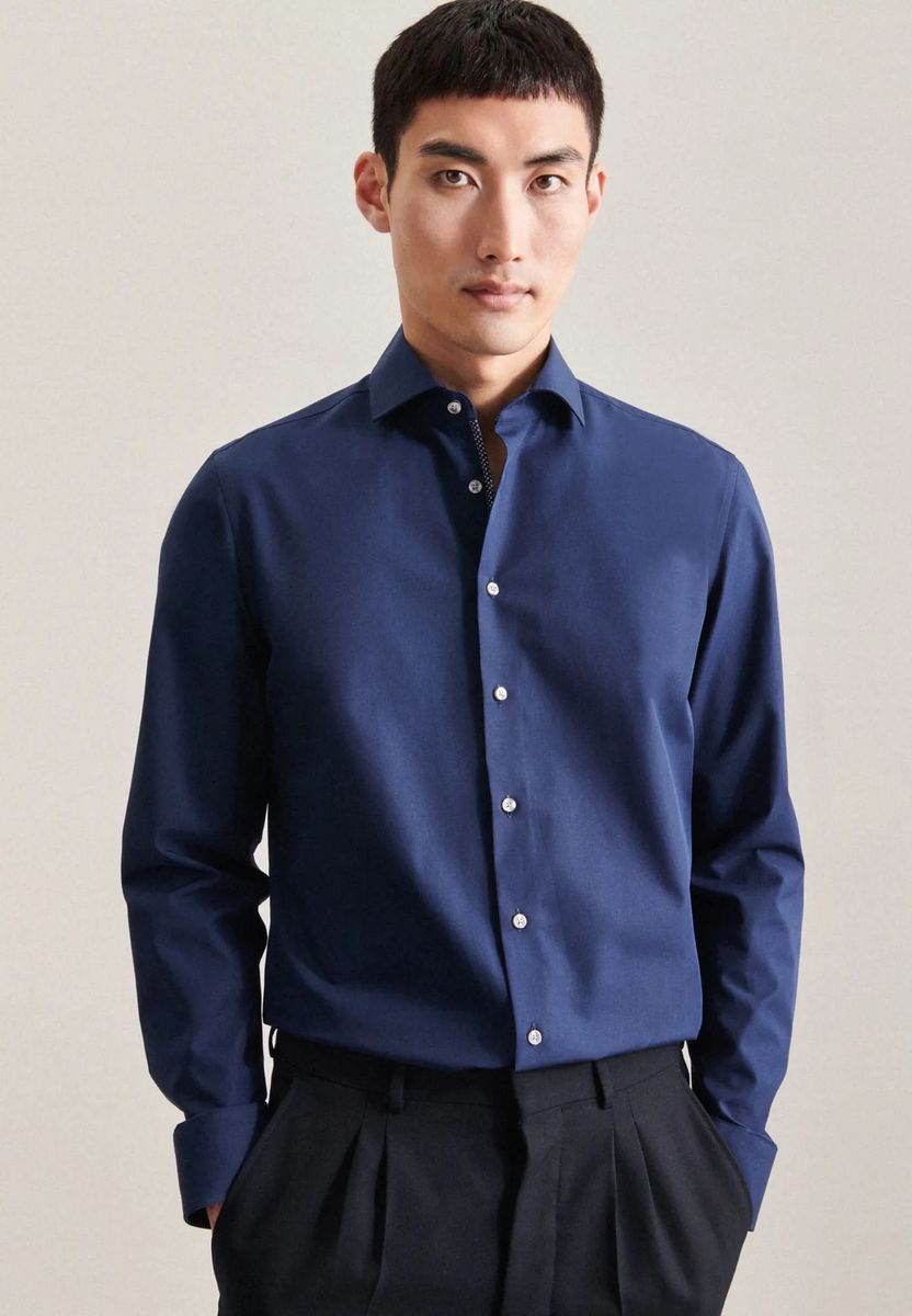 Klassisches Slim-Fit-Businesshemd