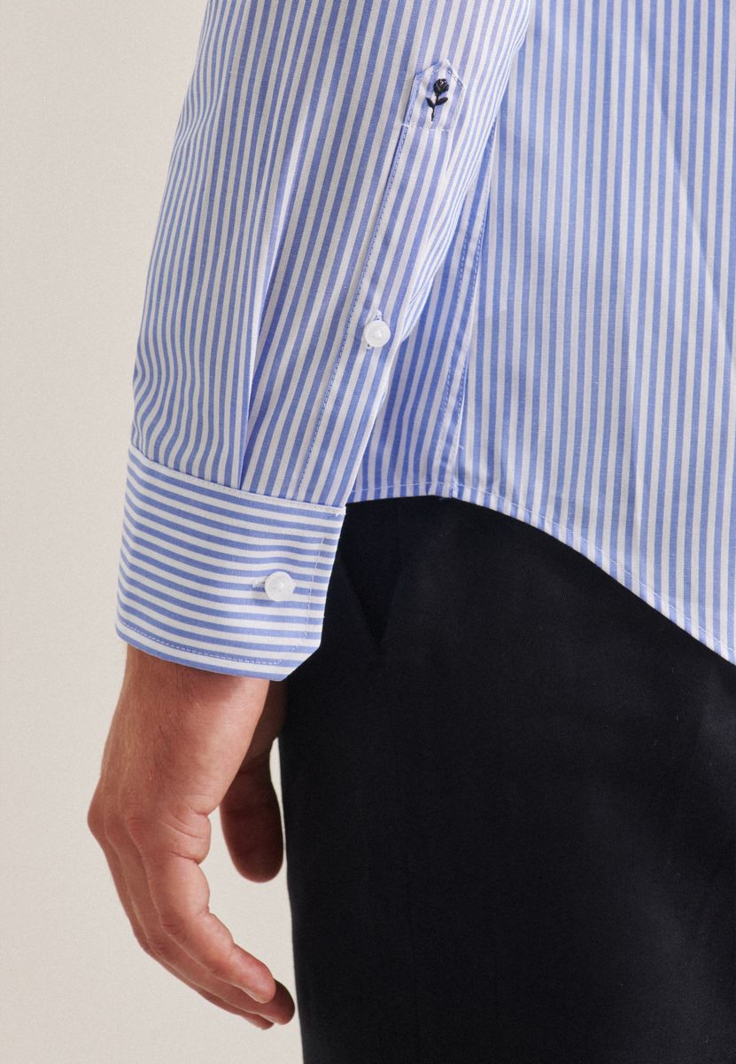 Gestreiftes Slim Fit Businesshemd