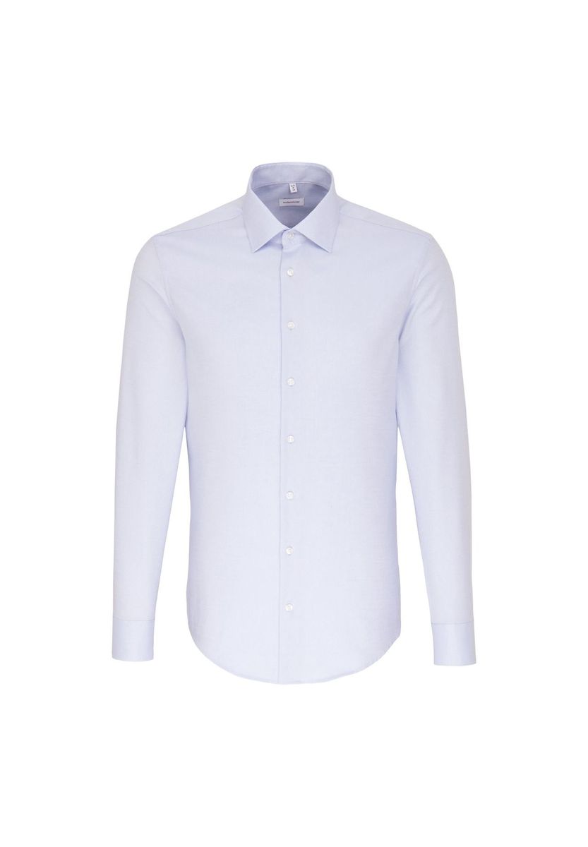 Klassisches hellblaues Businesshemd