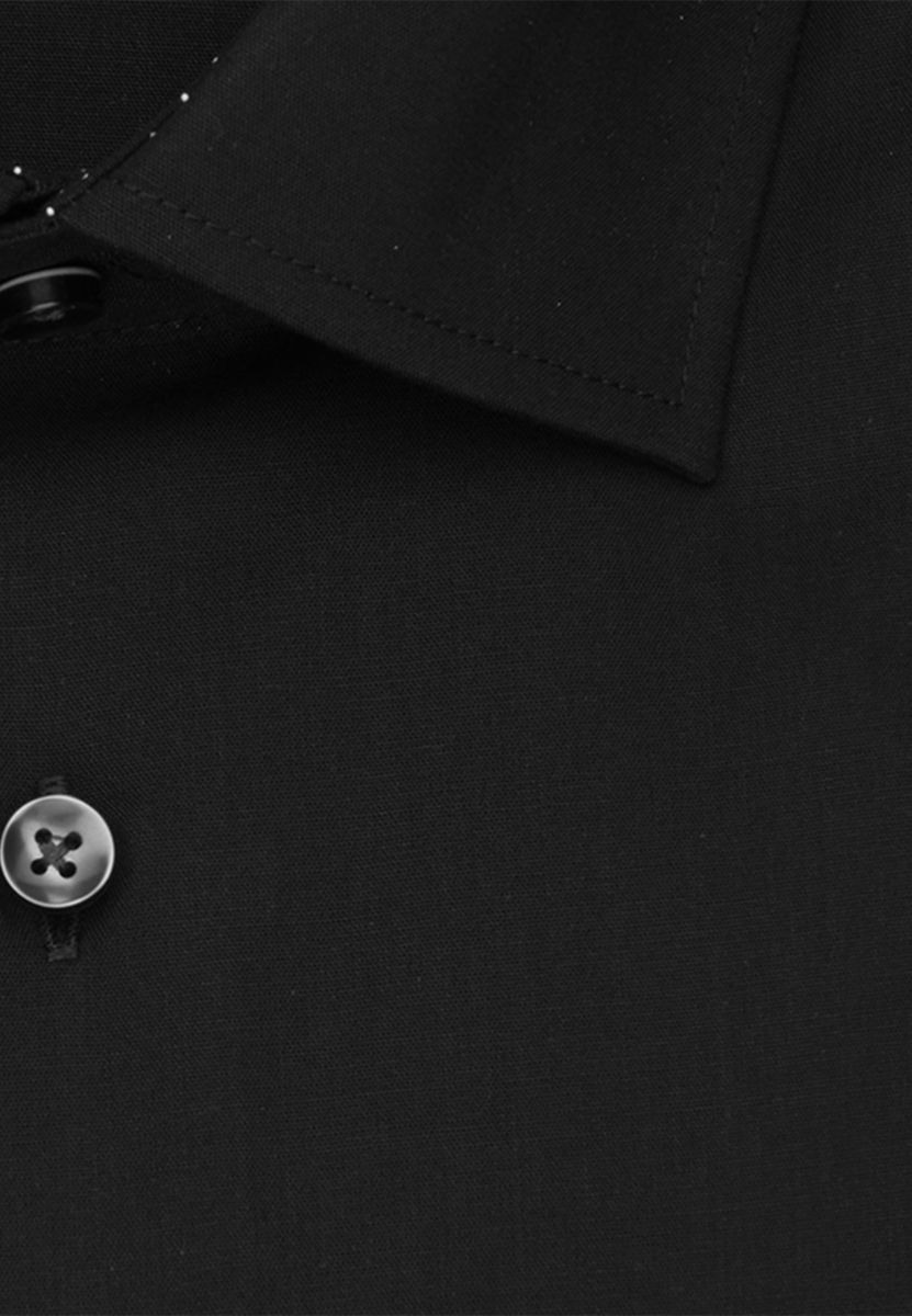 Schmales schwarzes Businesshemd
