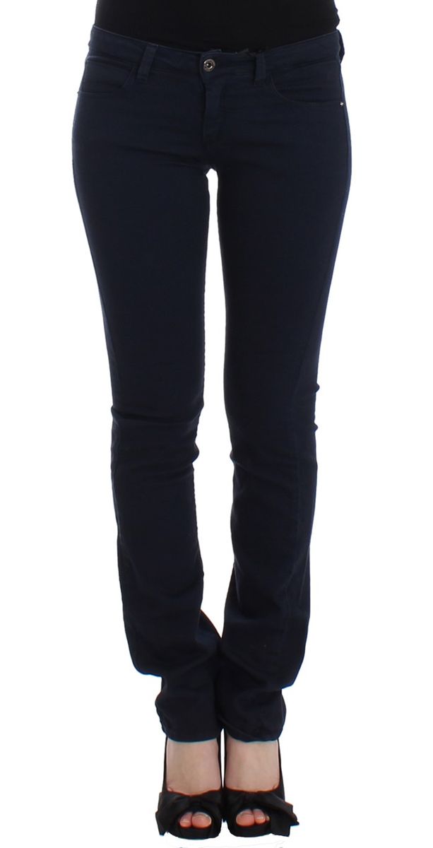 Dunkelblaue Jeans mit geradem Bein