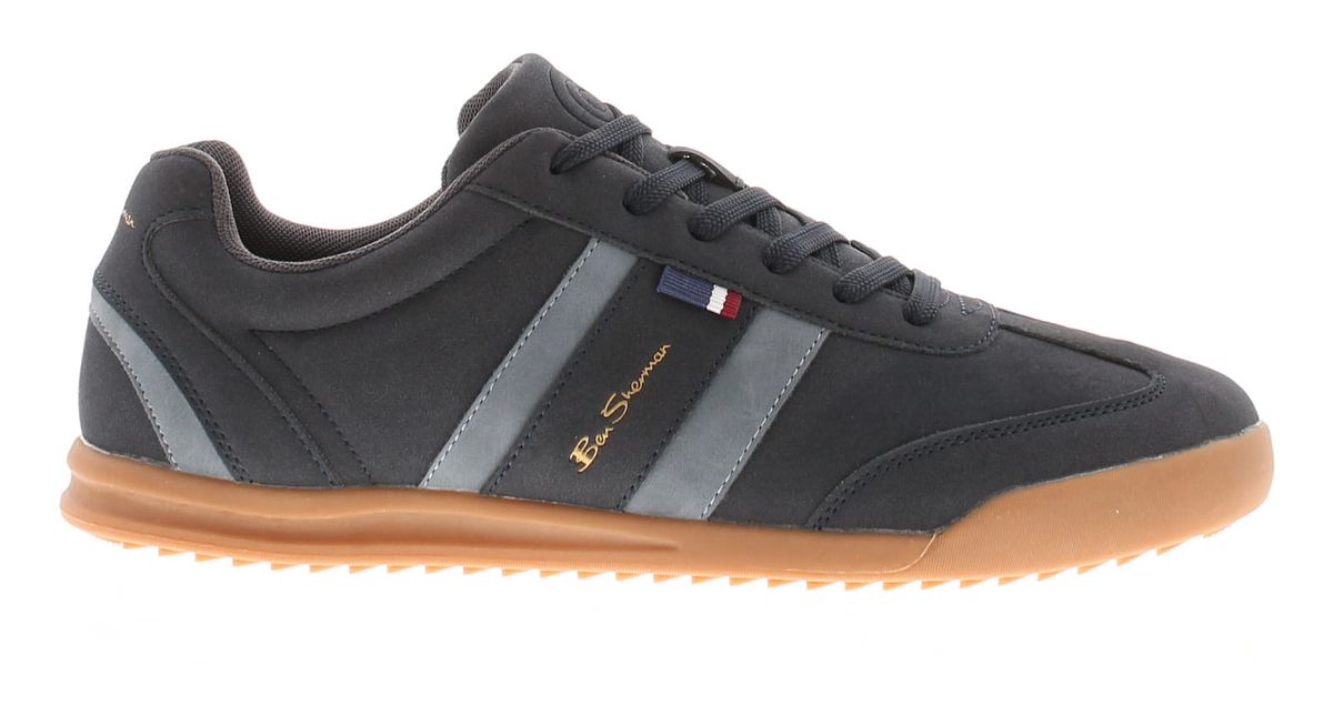 Retro-Court-Sneaker mit Streifen