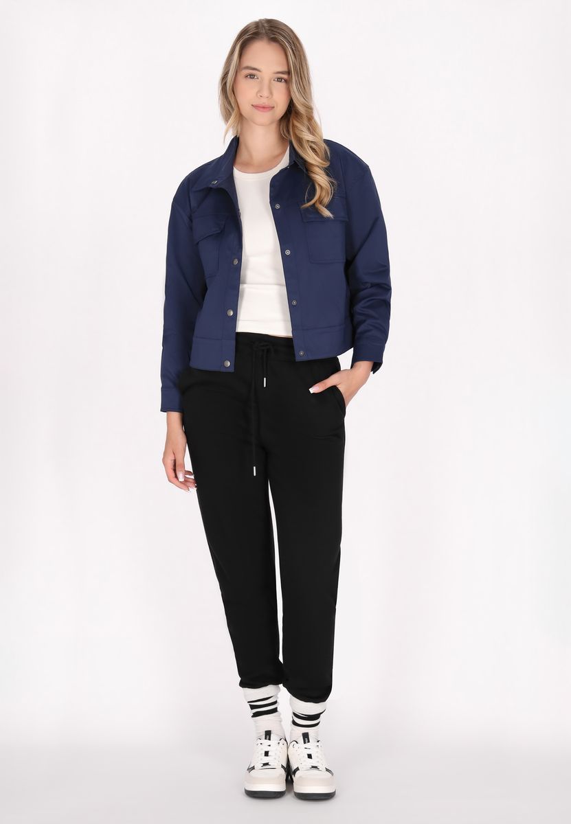 Minimalistischer verkürzter Utility-Blouson