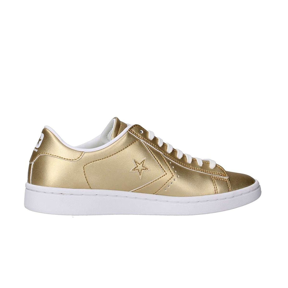 Goldener metallischer Low-Top-Sneaker