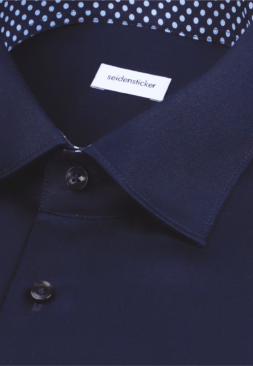 Klassisches marineblaues Businesshemd Langarm