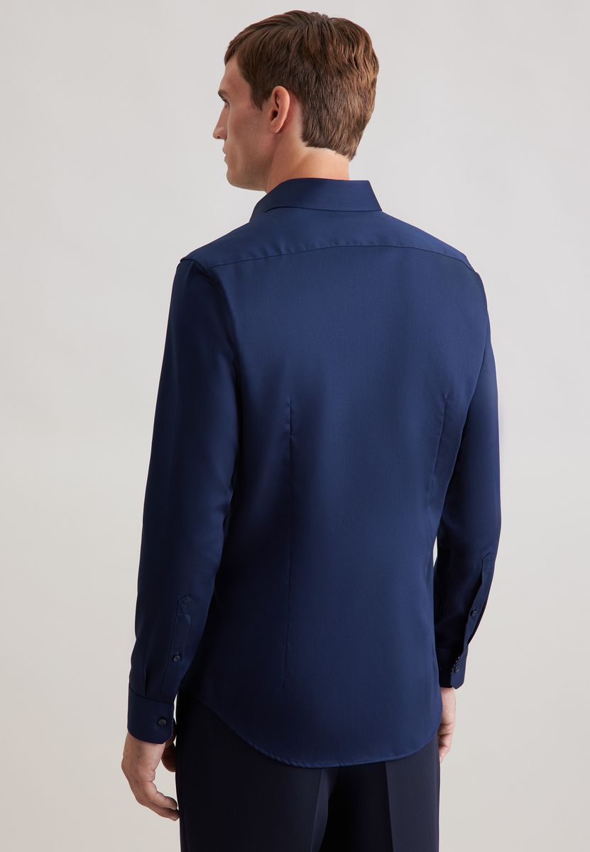 Klassisches marineblaues Businesshemd Langarm