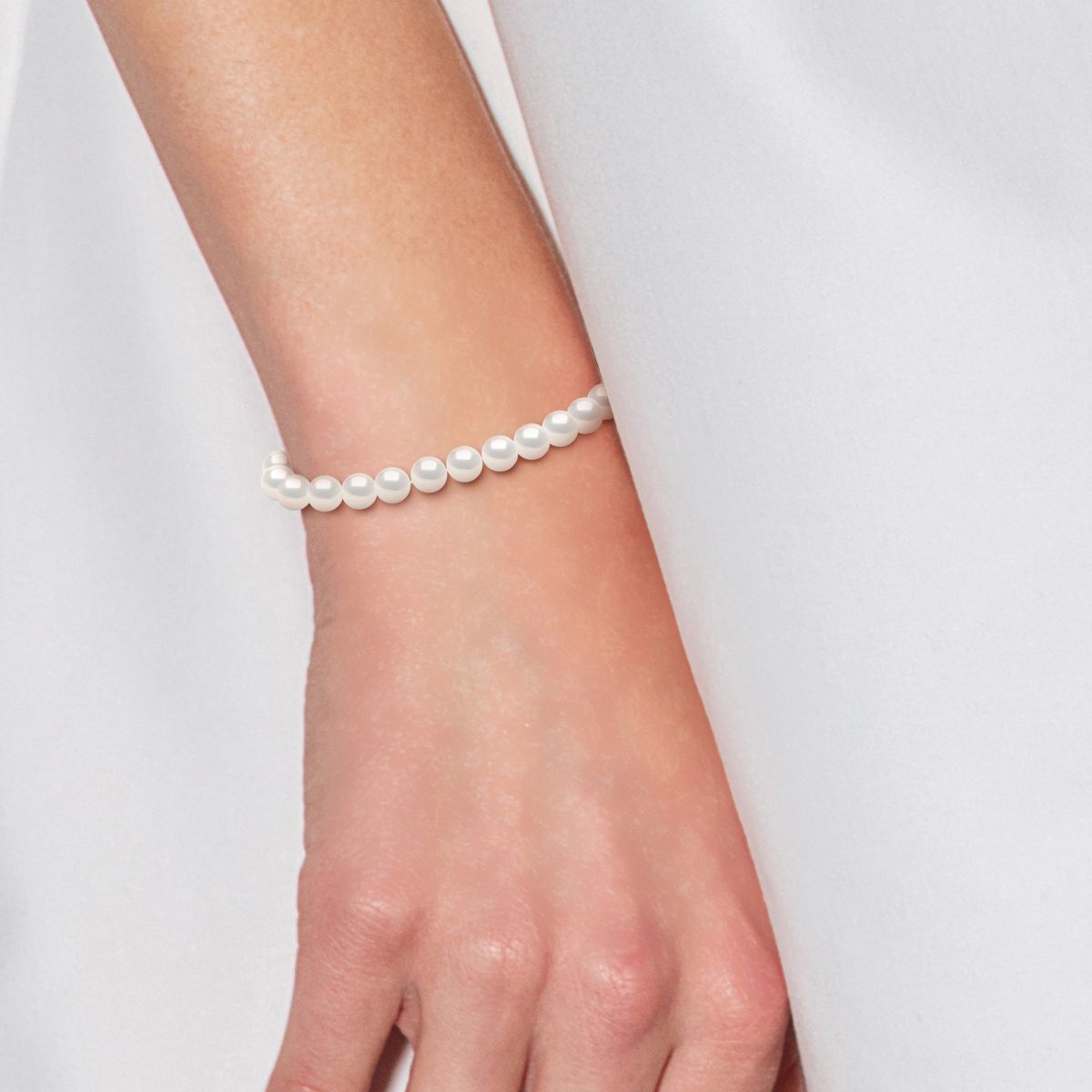 Klassisches Süßwasserperlen-Armband