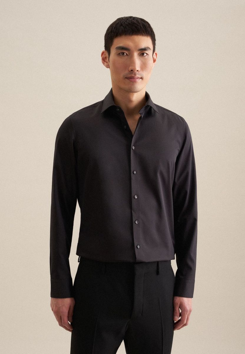 Schmales einfarbiges Hemd