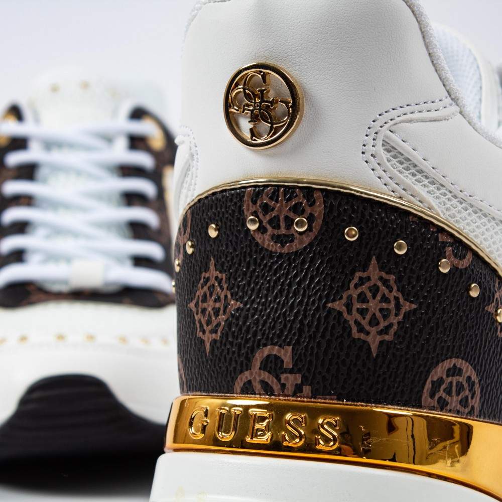 Low-Top-Sneaker mit Monogramm-Detail