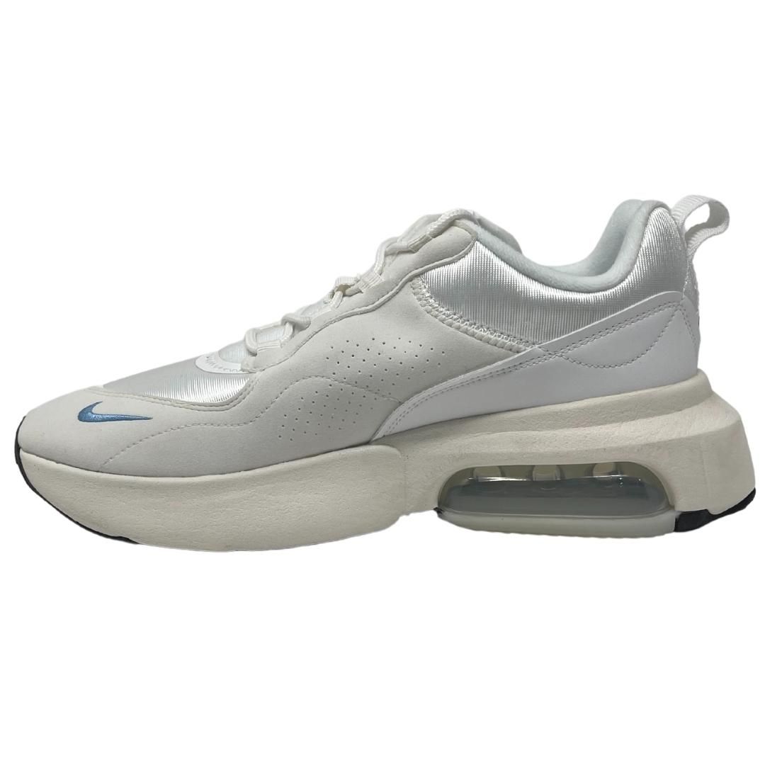 Klobige Sneaker mit Plateausohle