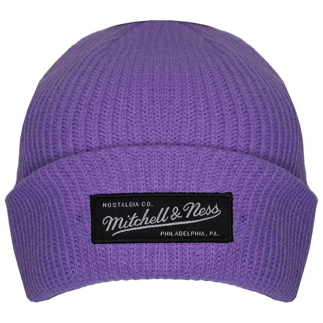 Klassische Strickmütze mit Logo-Patch