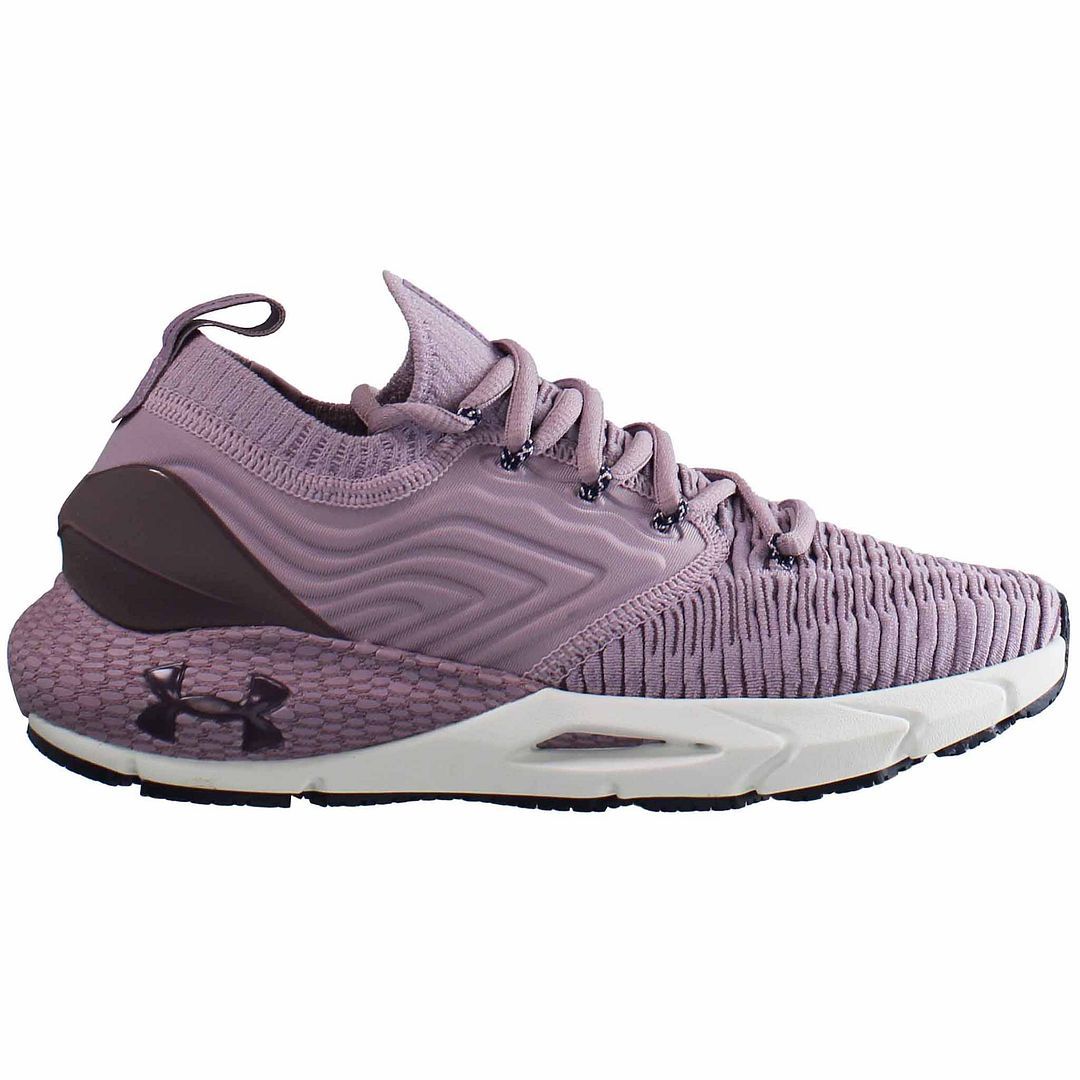 Sportlicher Laufschuh mit Strick