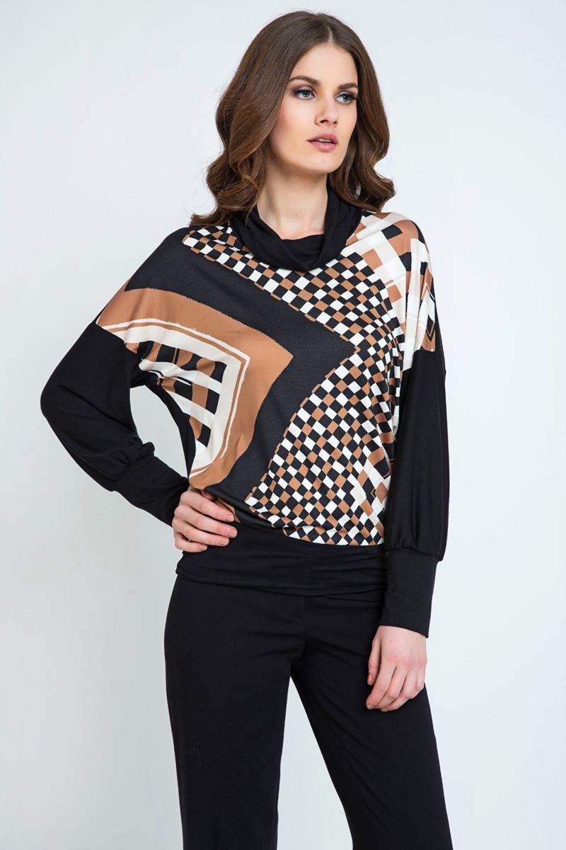 Geometrisches Batwing-Top mit Print