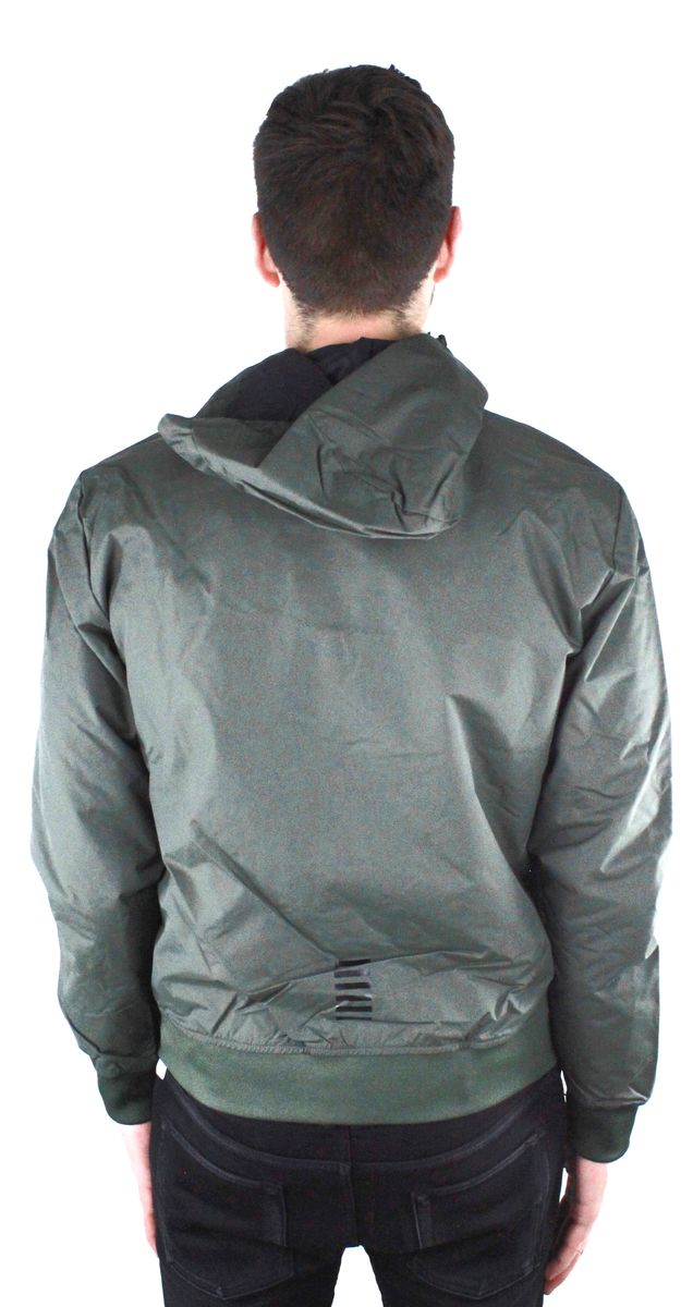 Leichte Bomberjacke mit Kapuze