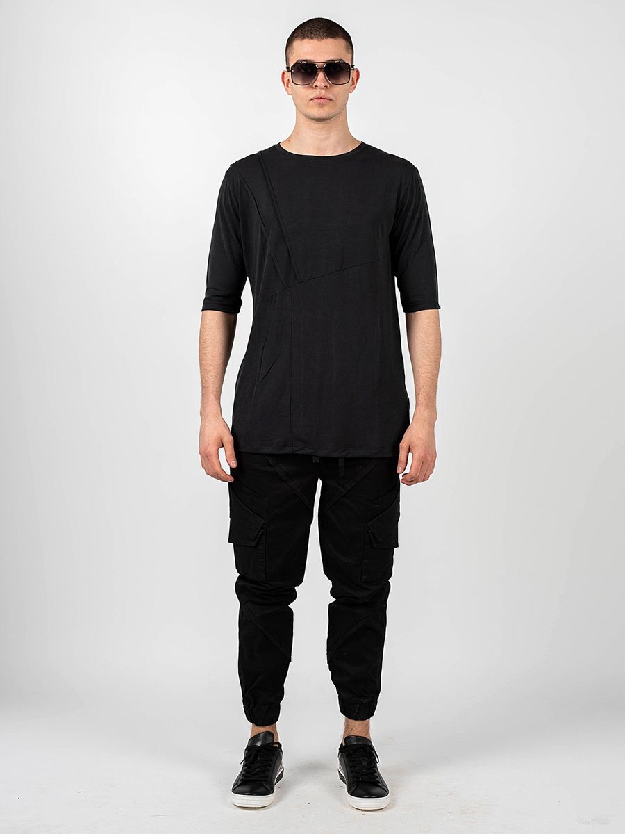 Schwarzes Herren T-Shirt mit asymmetrischem Einsatz