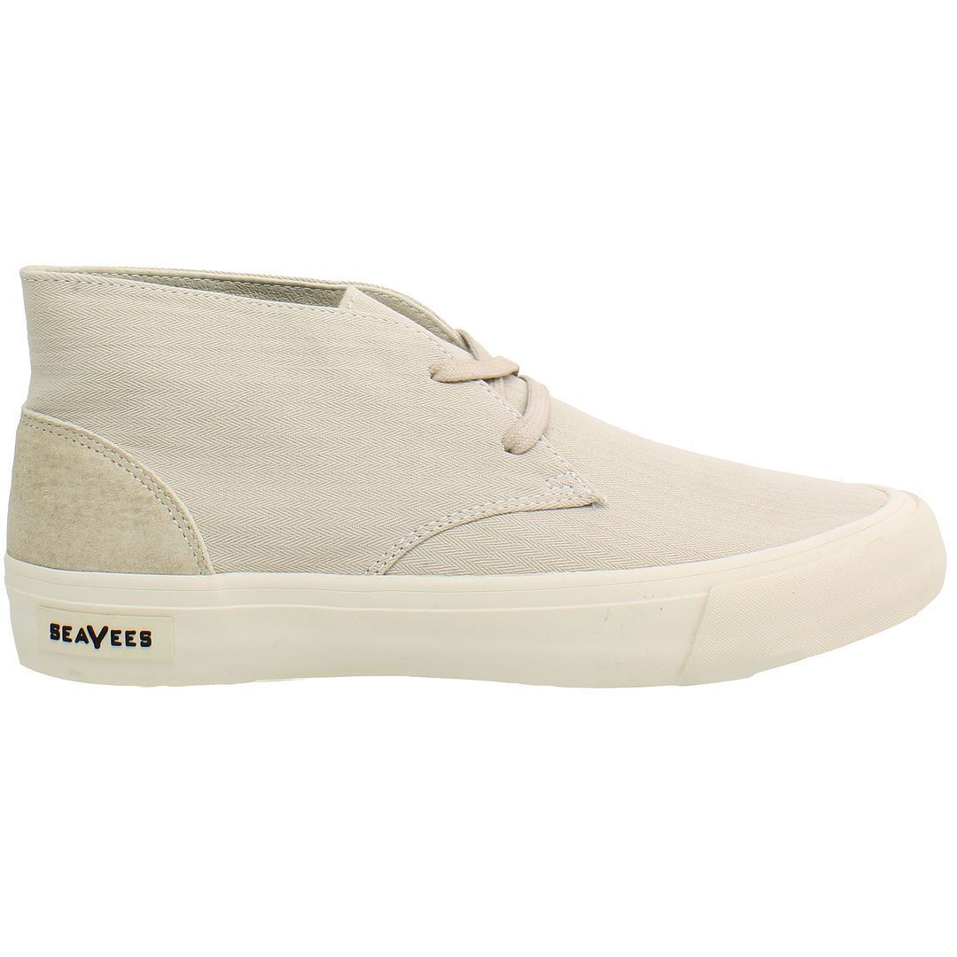 Neutrale Chukka Boots aus Canvas