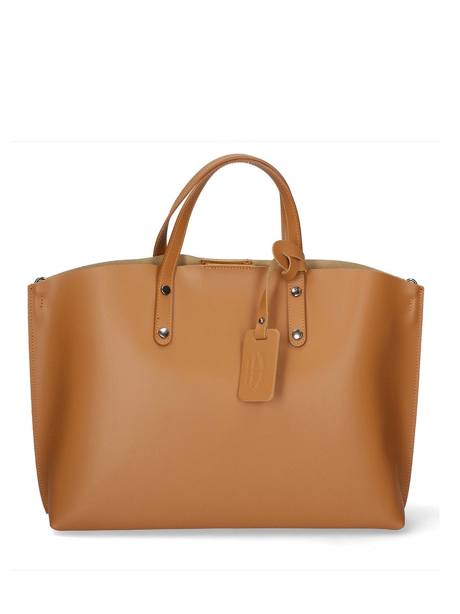 Ledertasche mit Anhänger