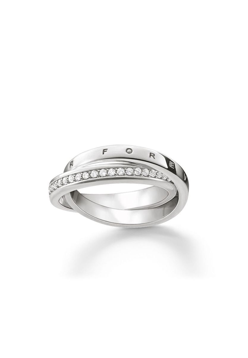 Ineinandergreifende Ringe mit Zirkonia